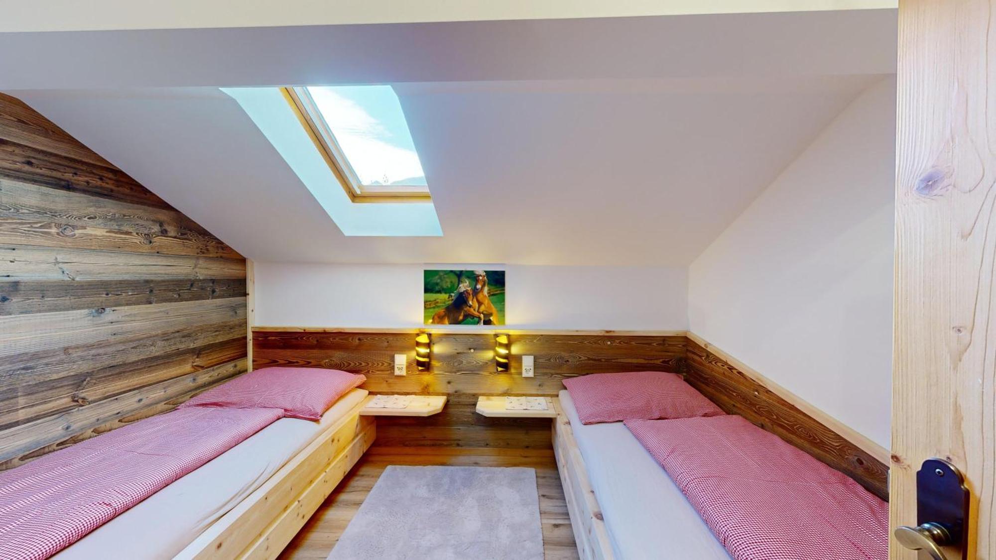 Familie Sponring - Maxnhagerhof Apartment Weerberg