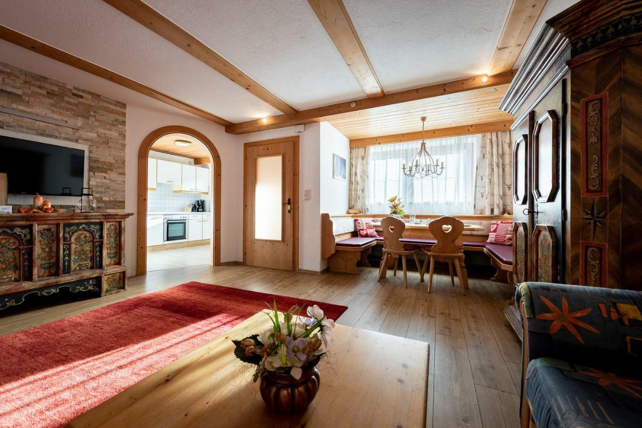 Familie Sponring - Maxnhagerhof Apartment Weerberg